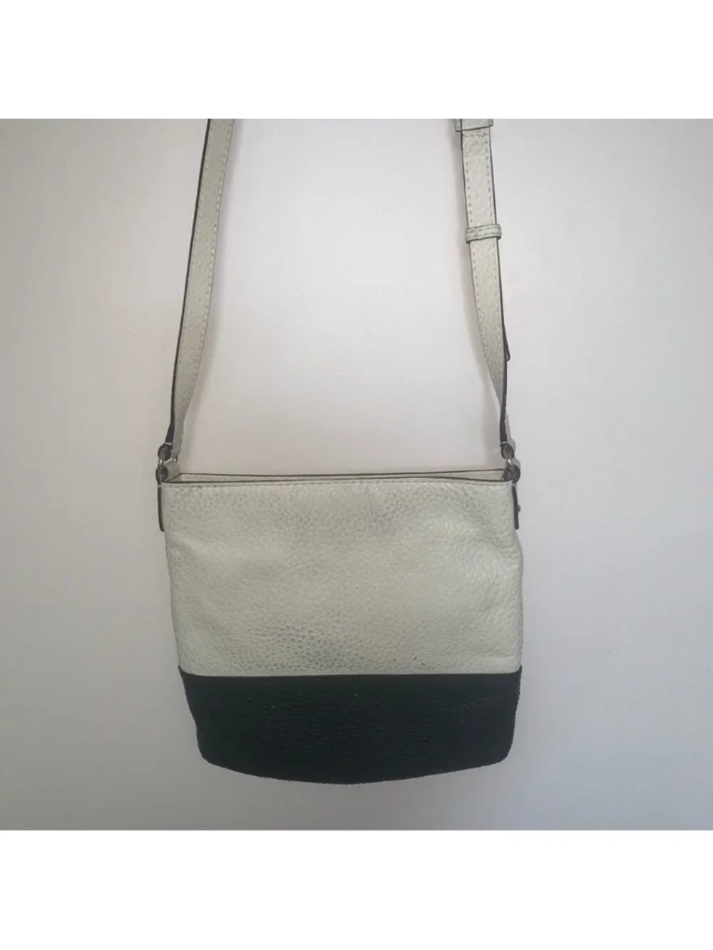 Kate Spade Black and White Crossbody Bag with Chic Color-Block Design